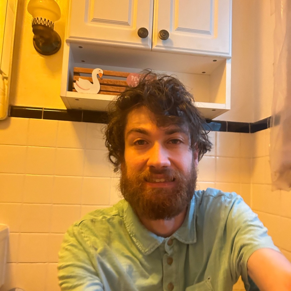 Meet your Posher, Troy
